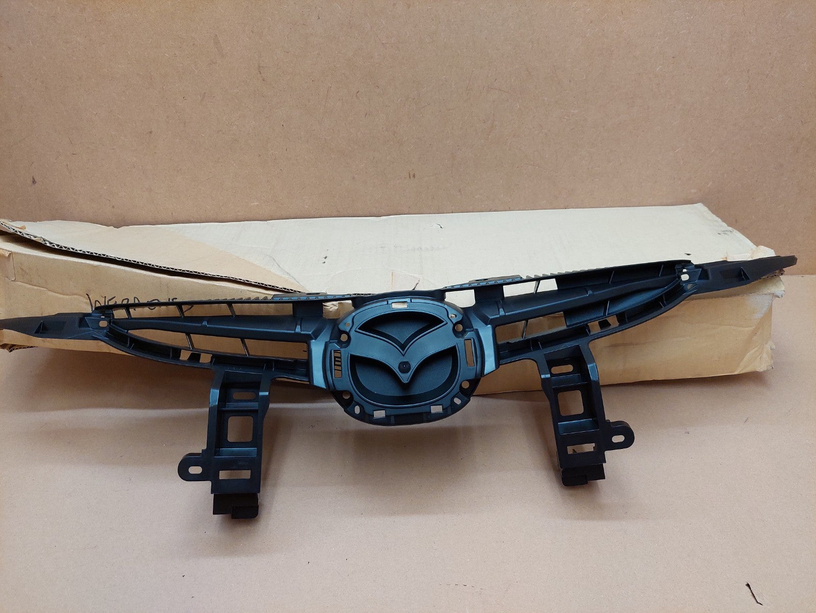 Mazda 2 DH Radiator Grille 2007-2015 DR6150712A Genuine NEW