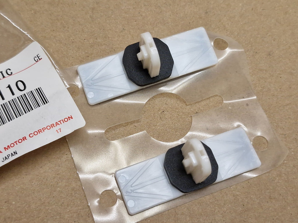 Lexus CT ES GS IS RC  Front Parking Sensor Retainer X4 Set 8934833110 Genuine