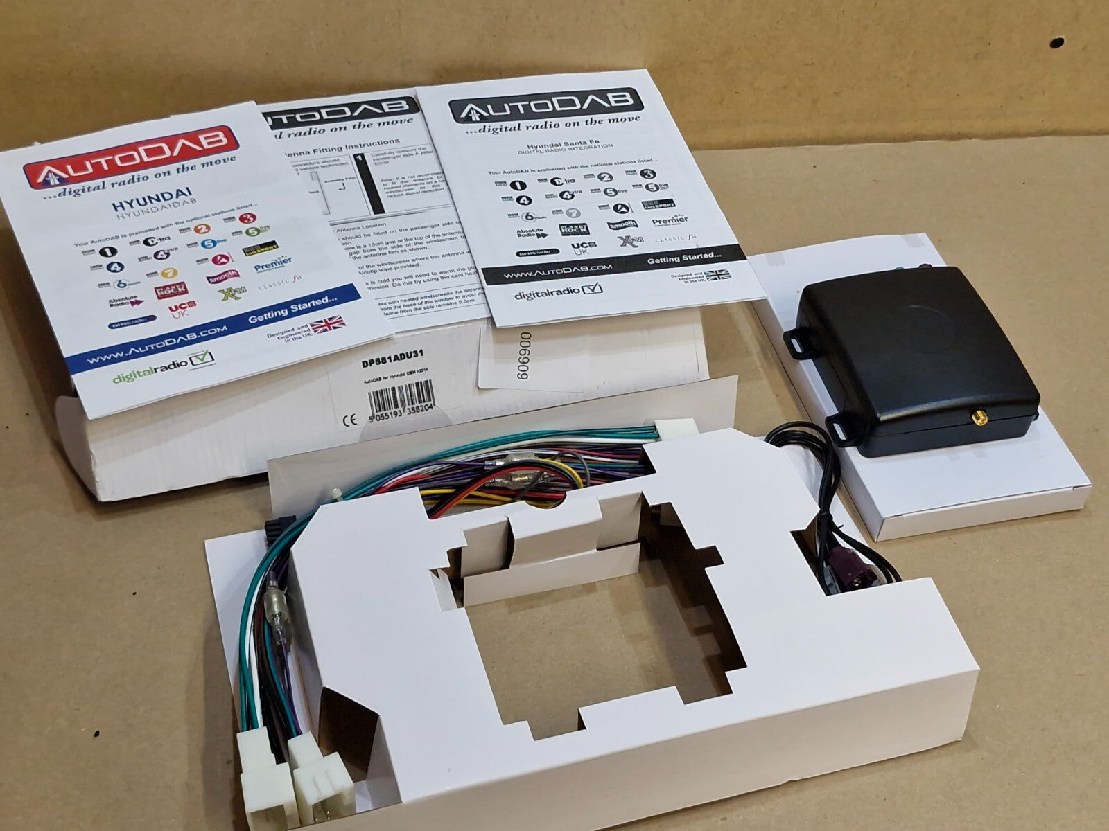 For Hyundai Santa Fe i30 i40 ix35 DAB radio Integration Kit DP581ADU31 NEW