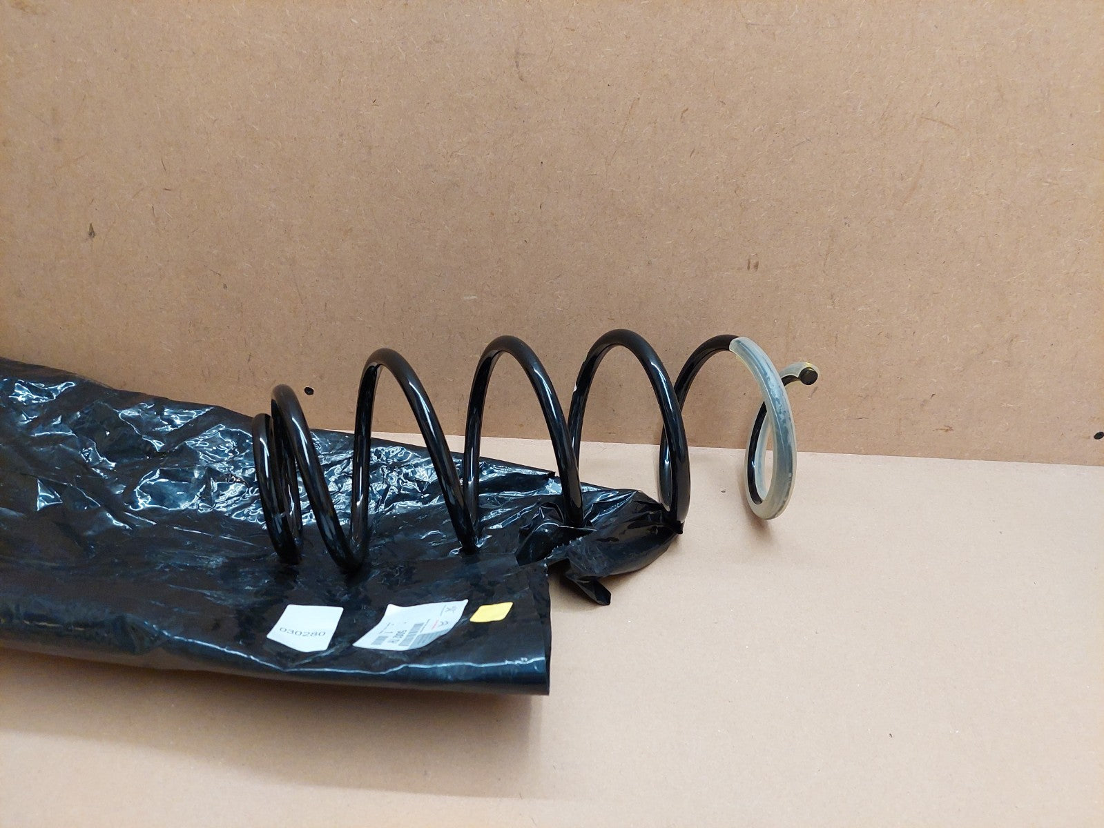 Peugeot 2008 Front Coil Spring 1.6D 2009-2016 5002TH Genuine NEW 5008