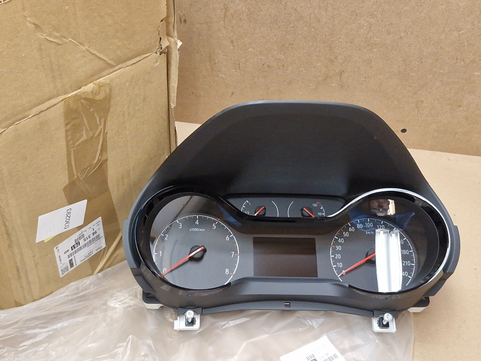 Vauxhall Corsa F Speedometer Instrument Cluster 9831576180 Genuine NEW