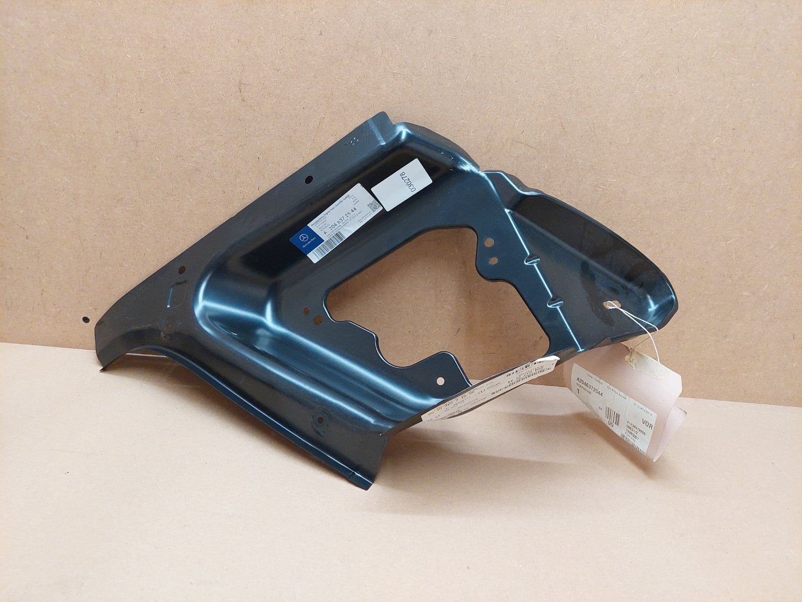 MERCEDES-BENZ C W204 Rear Left Fender Stiffening A2046372544 NEW GENUINE