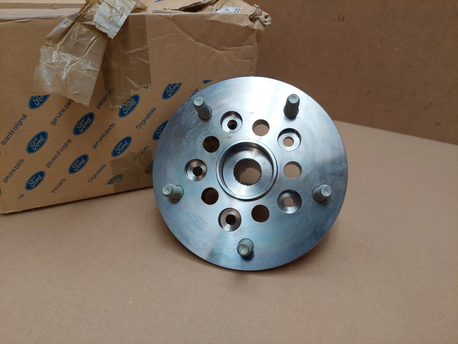 Ford Transit MK7 Front Wheel Hub 1458881 Genuine NEW Transit Tourneo