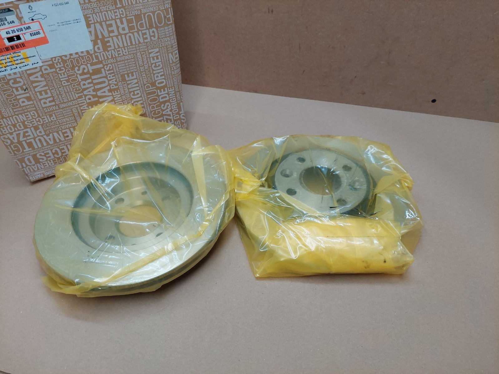 Dacia Logan Sandero Front brake Disc Mk1 Mk2 2013-on 402065054R Genuine