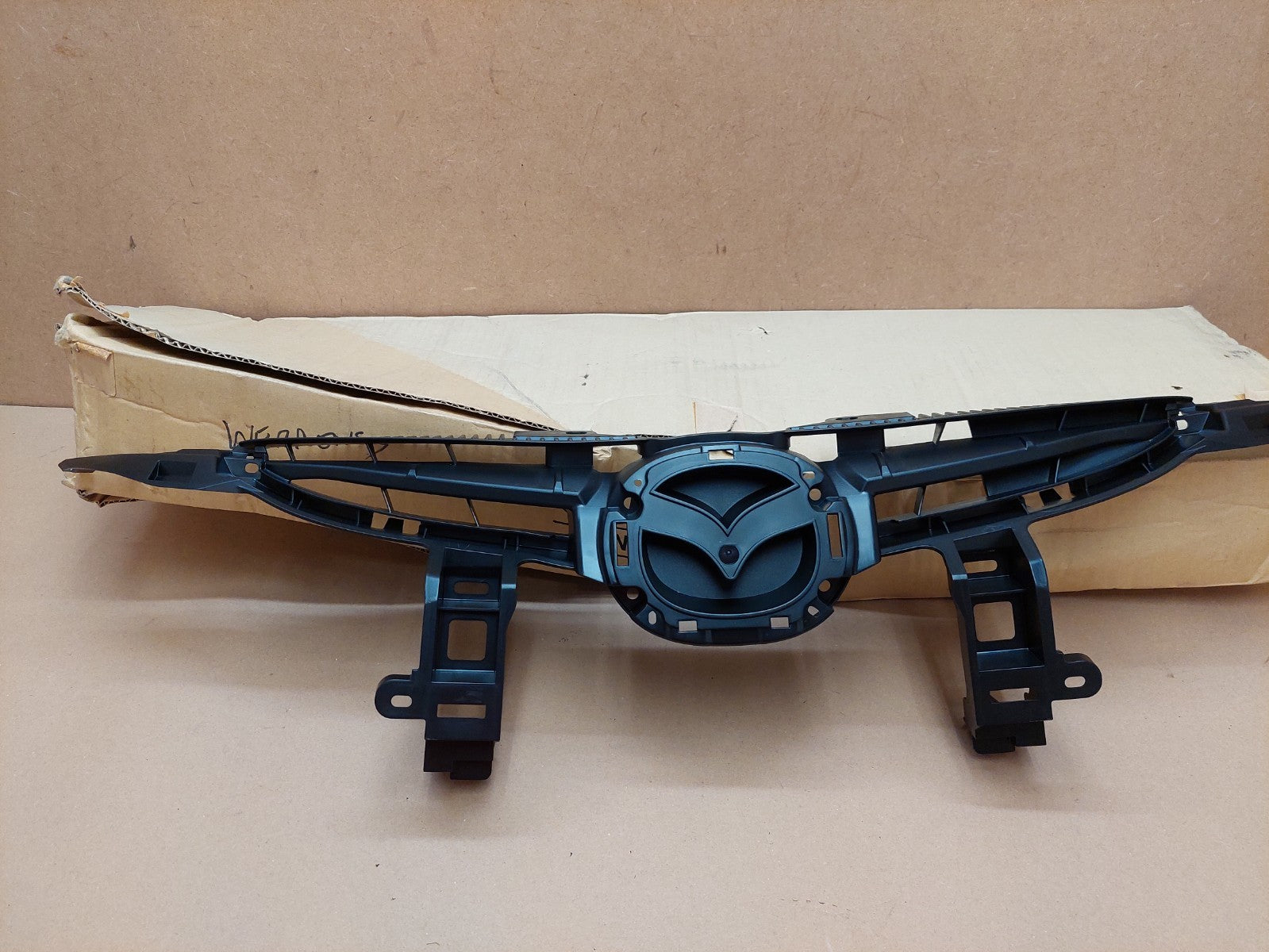 Mazda 2 DH Radiator Grille 2007-2015 DR6150712A Genuine NEW