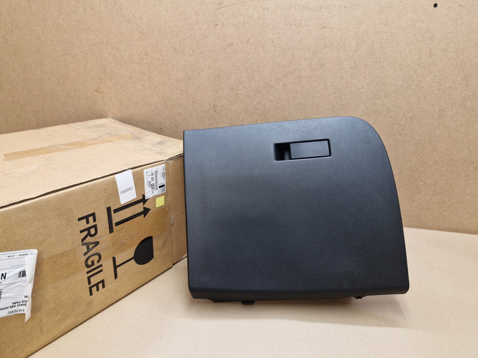 Citroen Peugeot PSA Glove Box Lid 98322498ZD Genuine NEW Vauxhall OEM