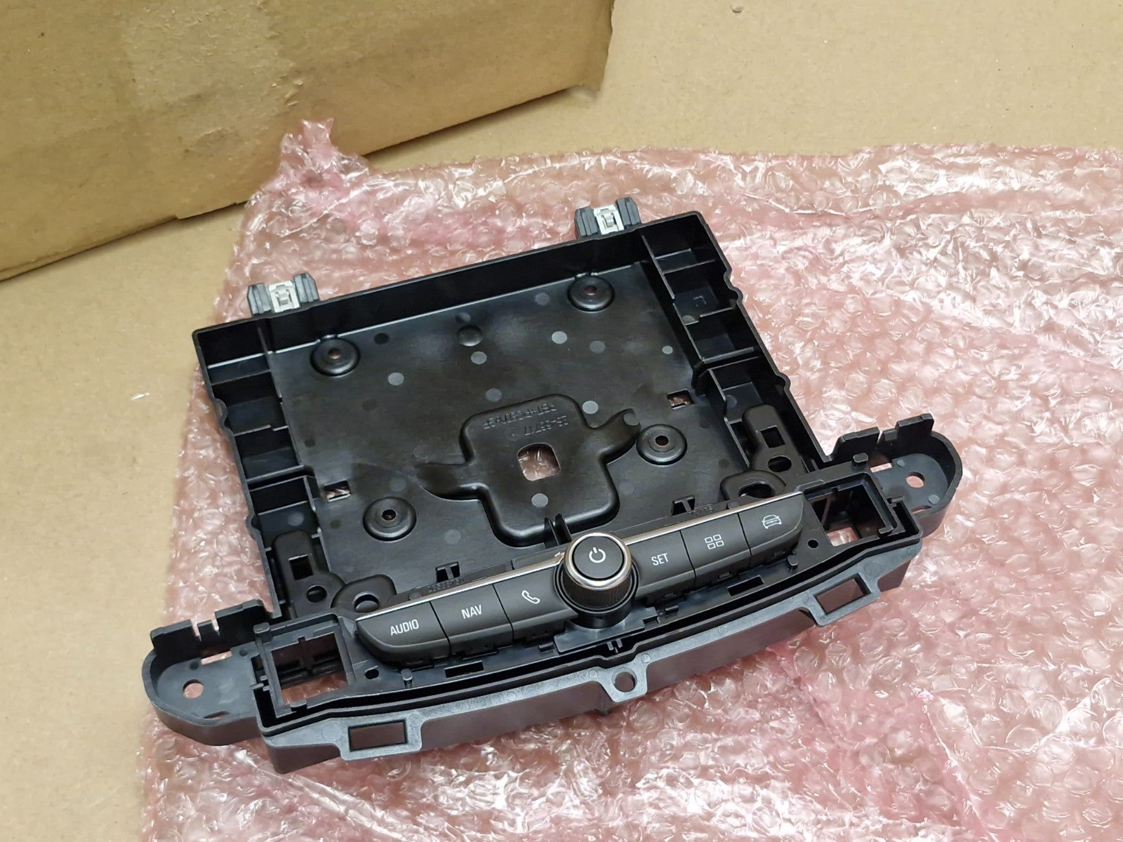 Vauxhall Grandland X Radio Media Switch Button 2017-2021 98392514YX Genuine