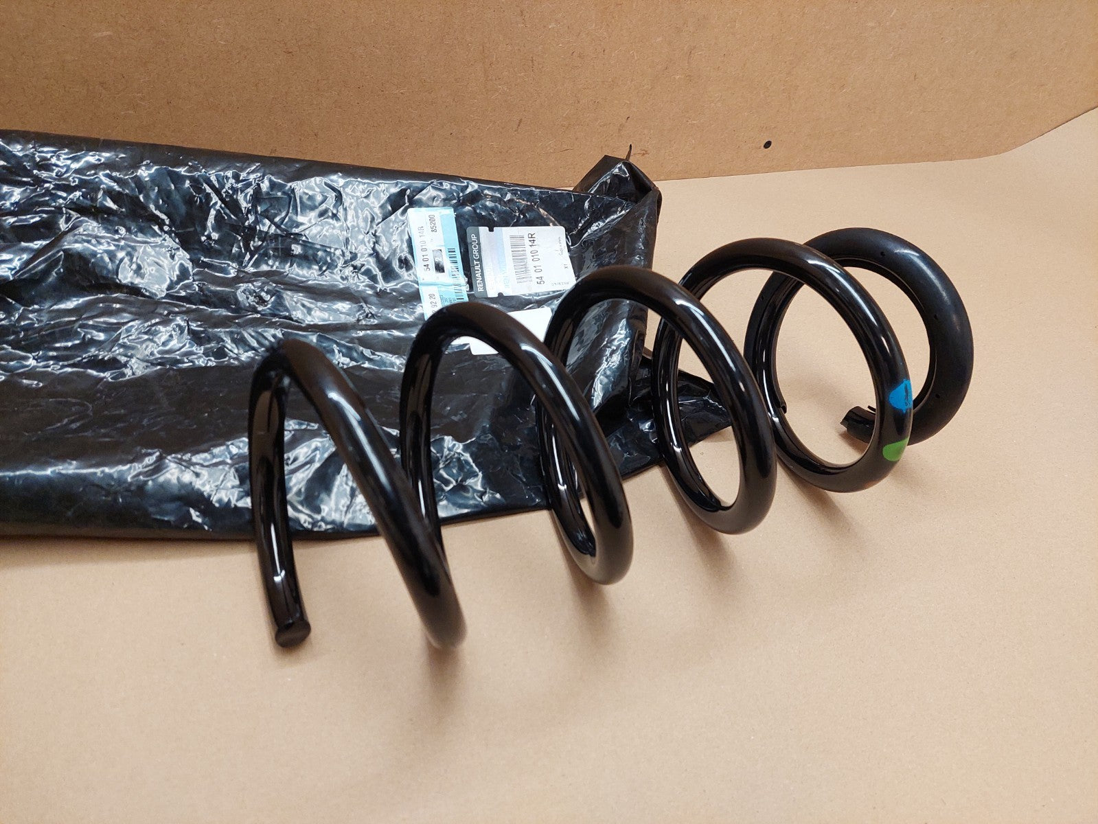 Renault Trafic Mk3 Front Coil Spring 1.6 dCi 2015-on 540101014R Genuine NEW