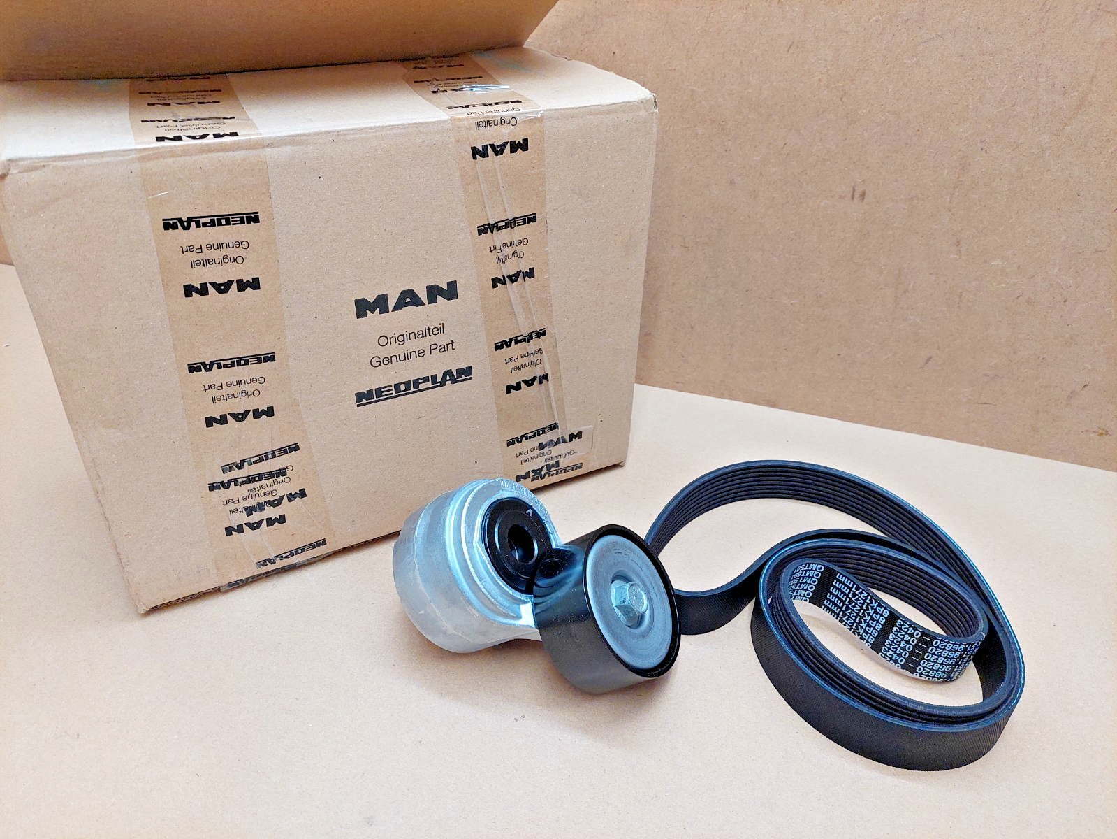 MAN Belt Tensioner Kit 51958006178 51.95800-6178 Genuine NEW