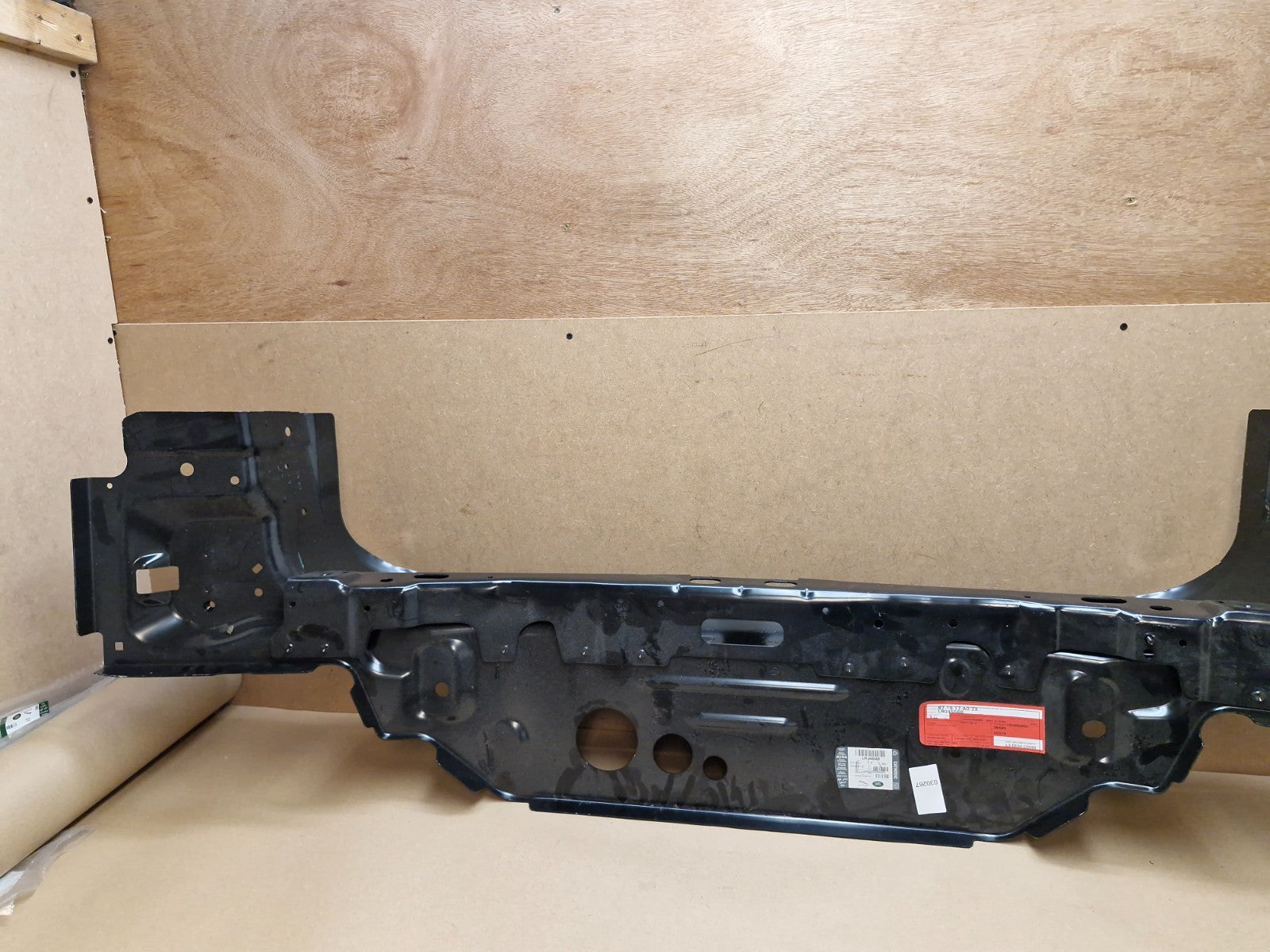 Range Rover Sport L494 Rear Crossmember Closing Floor Pan 2014-2022 LR045568 NEW