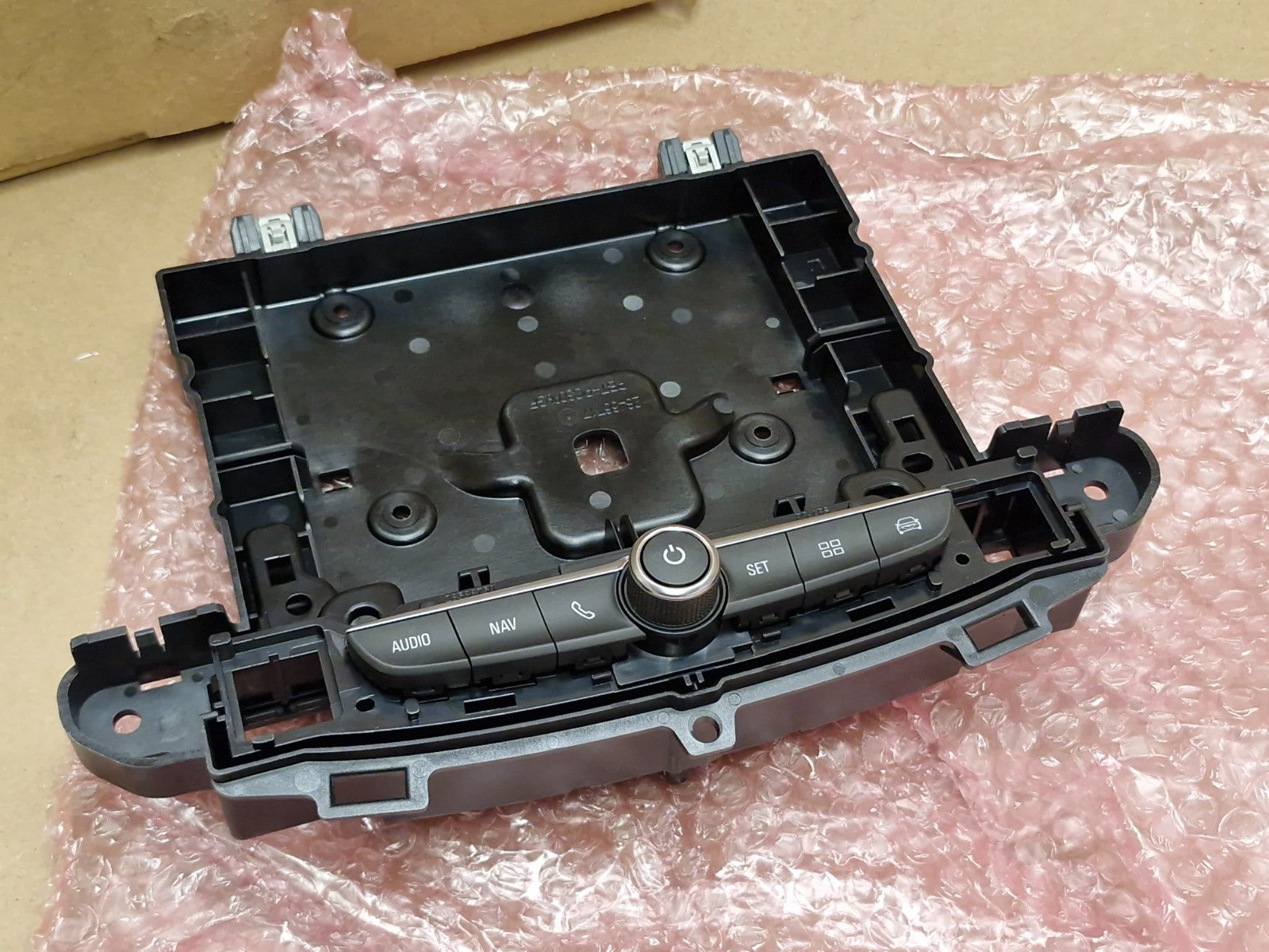 Vauxhall Grandland X Radio Media Switch Button 2017-2021 98392514YX Genuine