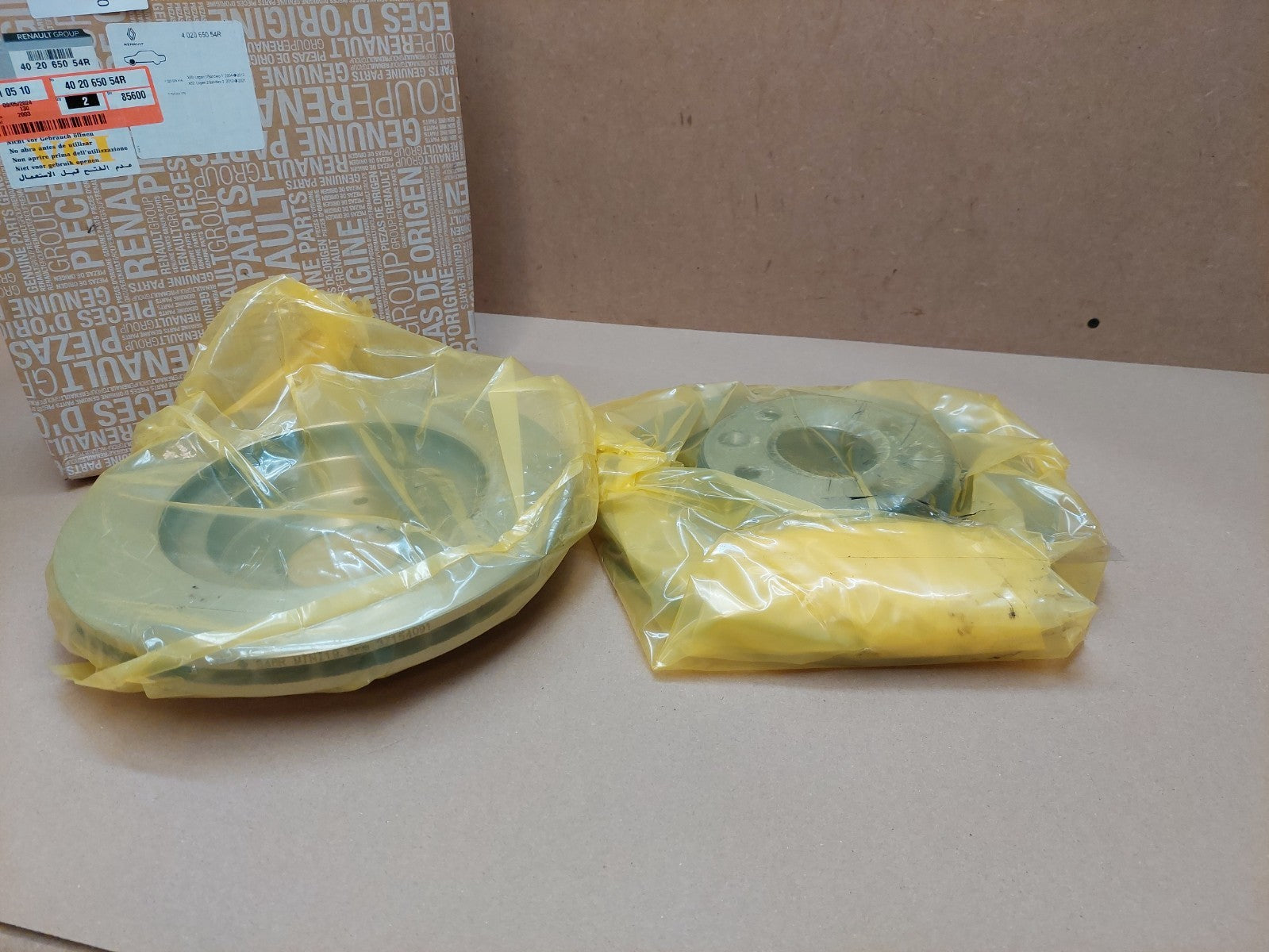 Dacia Logan Sandero Front brake Disc Mk1 Mk2 2013-on 402065054R Genuine