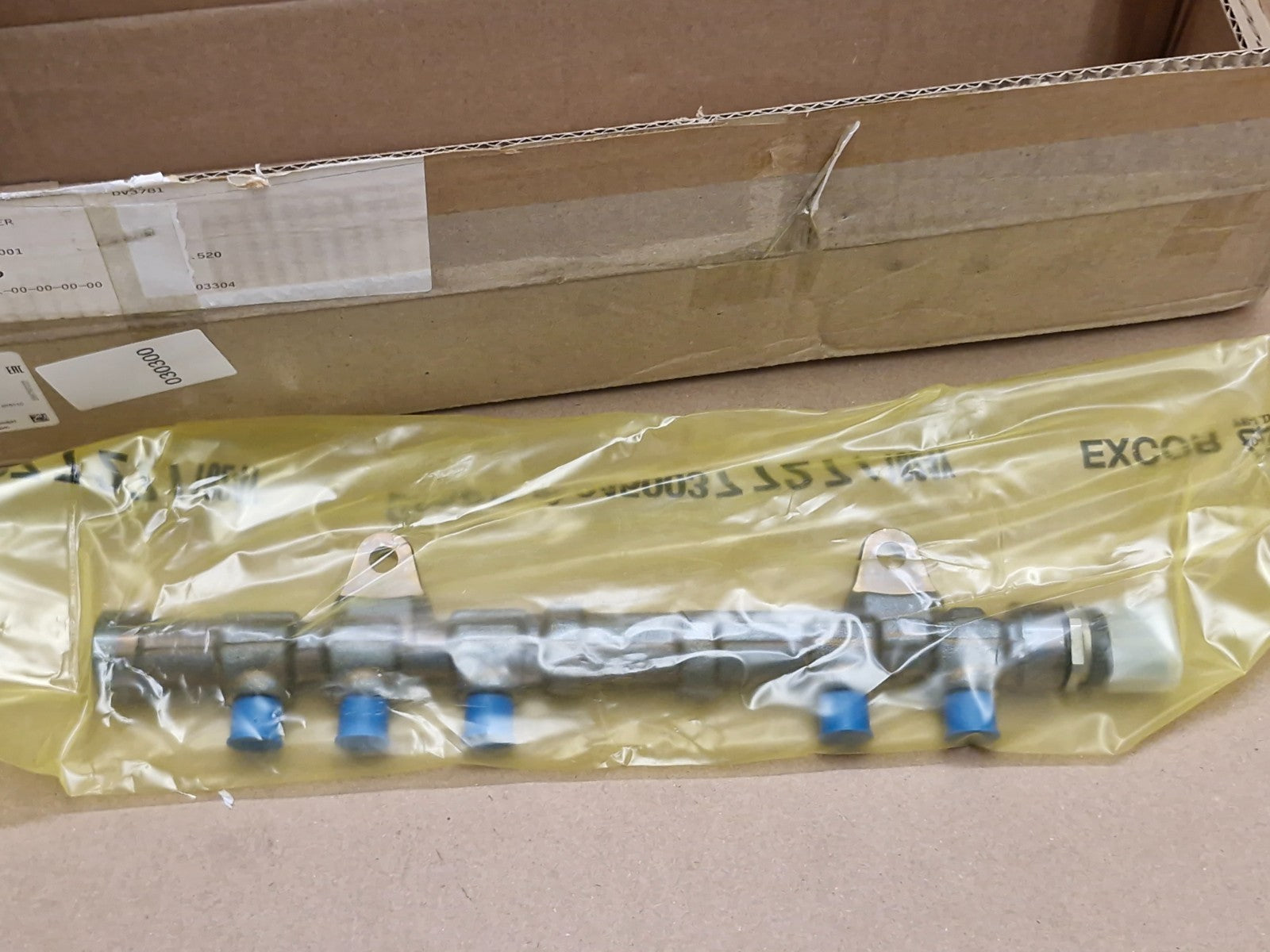 Vauxhall Corsa E Mk4 Fuel Injector Rail 1.3 CDTi 2014-on 55272136 Genuine NEW