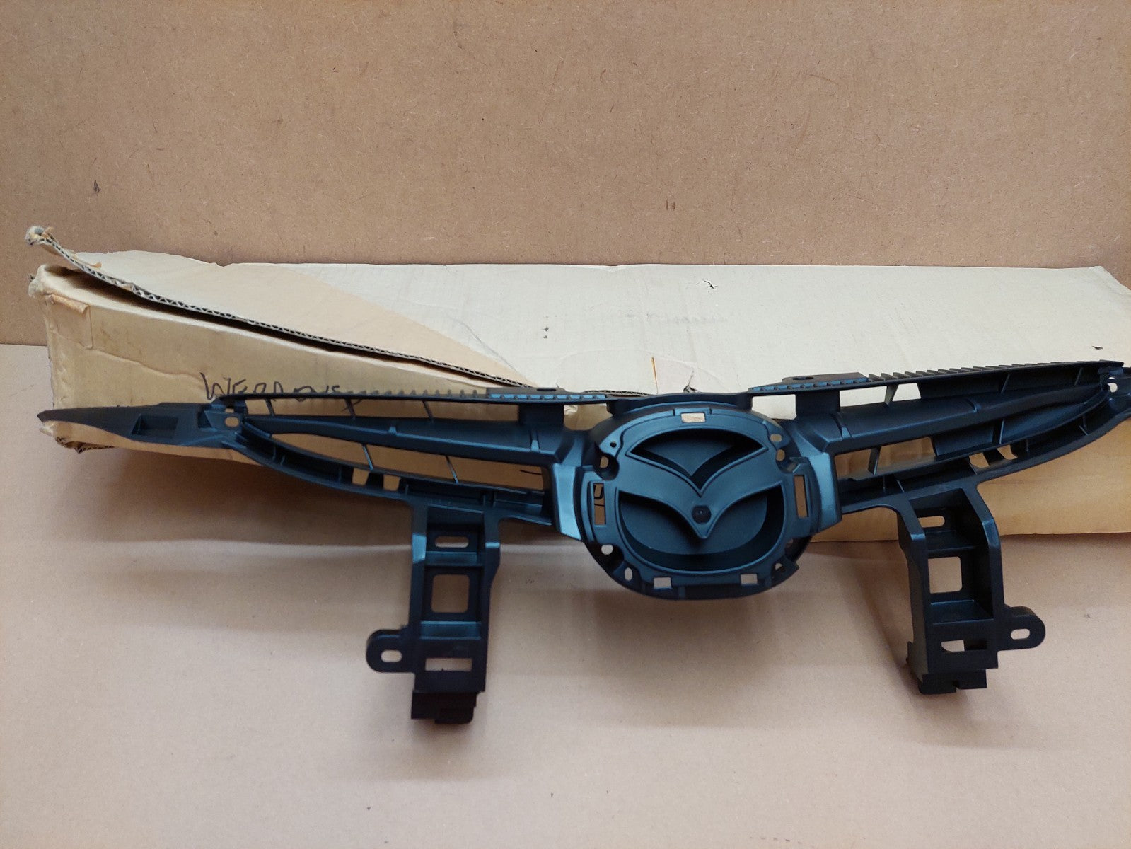 Mazda 2 DH Radiator Grille 2007-2015 DR6150712A Genuine NEW