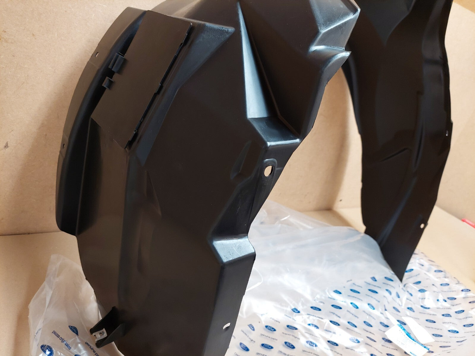 Ford Ka Mk2 Front Right Driver Side Wheel Arch Liner 2008-2016 1558910 Genuine