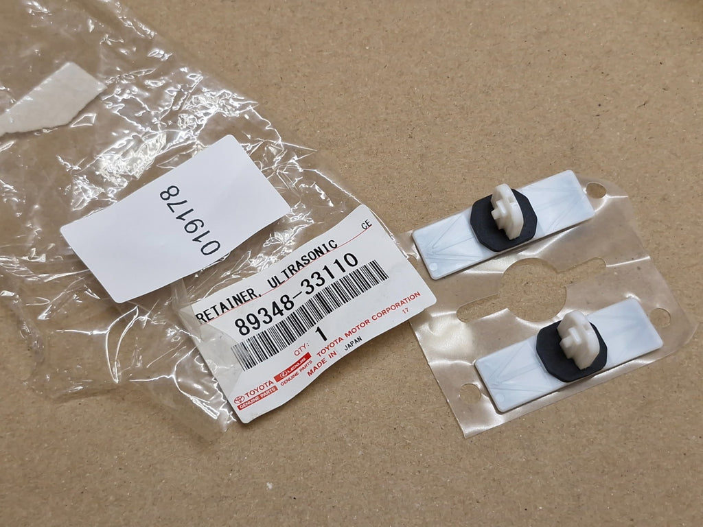 Lexus CT ES GS IS RC  Front Parking Sensor Retainer X4 Set 8934833110 Genuine