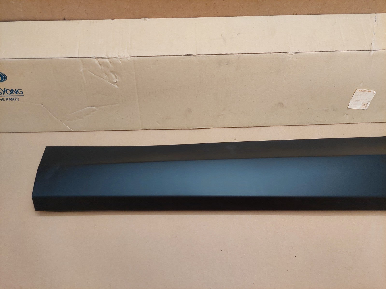 Ssangyong Front Left Door Moulding Trim 7955037002 Genuine NEW