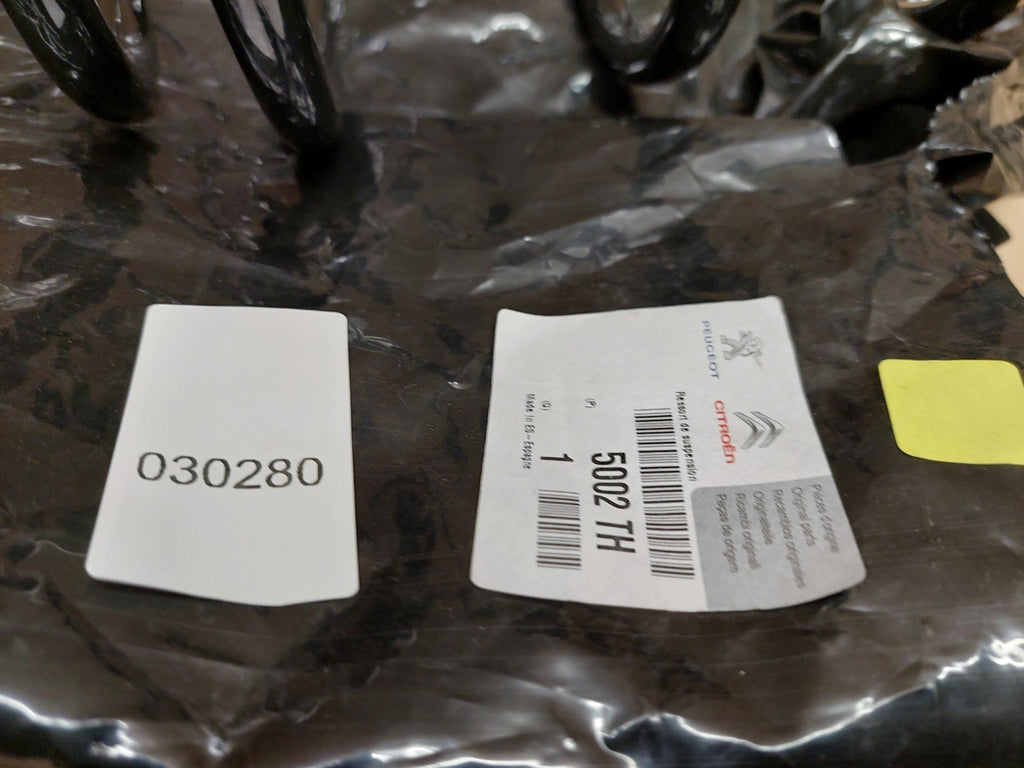 Peugeot 2008 Front Coil Spring 1.6D 2009-2016 5002TH Genuine NEW 5008