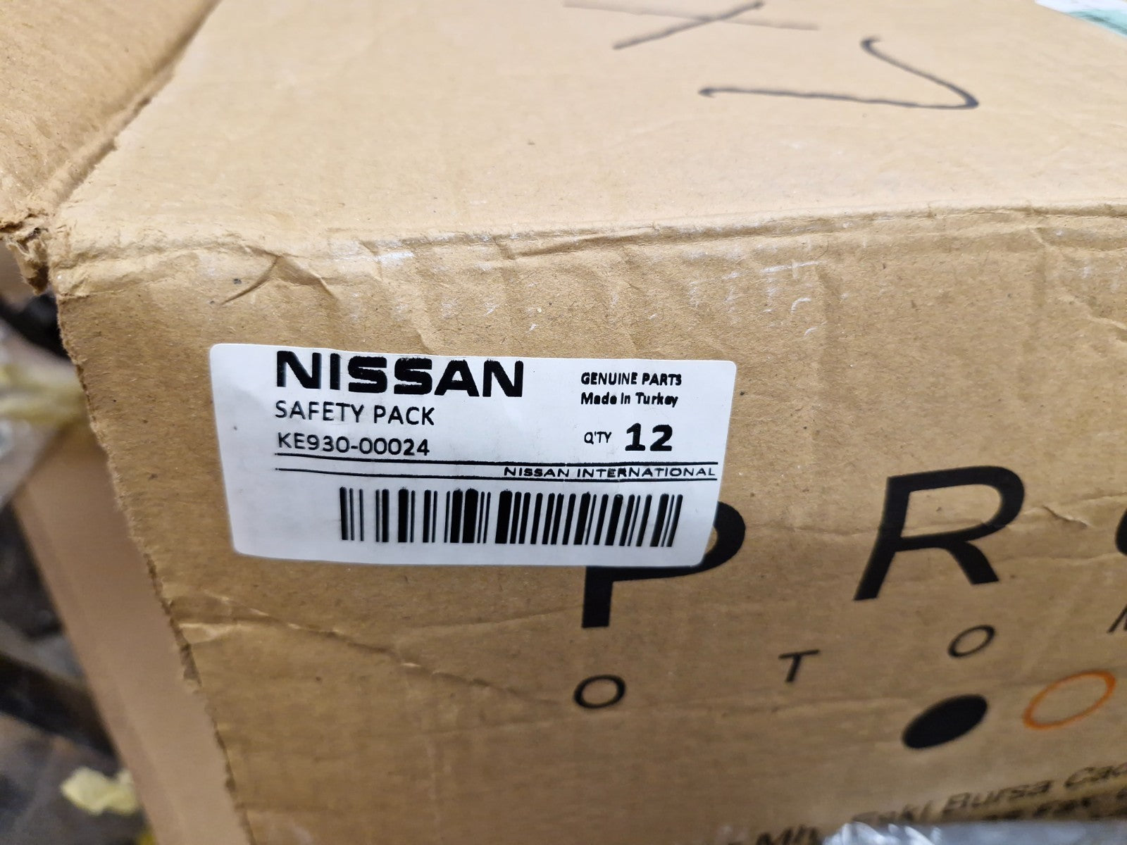 Nissan Warning Triangle First Aid Safety Pack X12  KE93000024 Genuine Bulk NEW