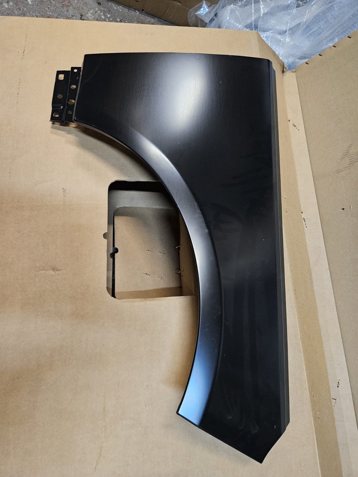 Land Rover Ranger Rover L405 Front Right Wing 2013-2022 LR061808 Genuine