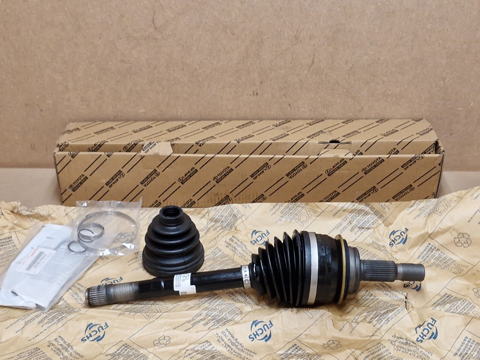 Toyota Hilux Front Left Drive Shaft GGN125 GUN125 LAN125 4346009Y70 Genuine NEW