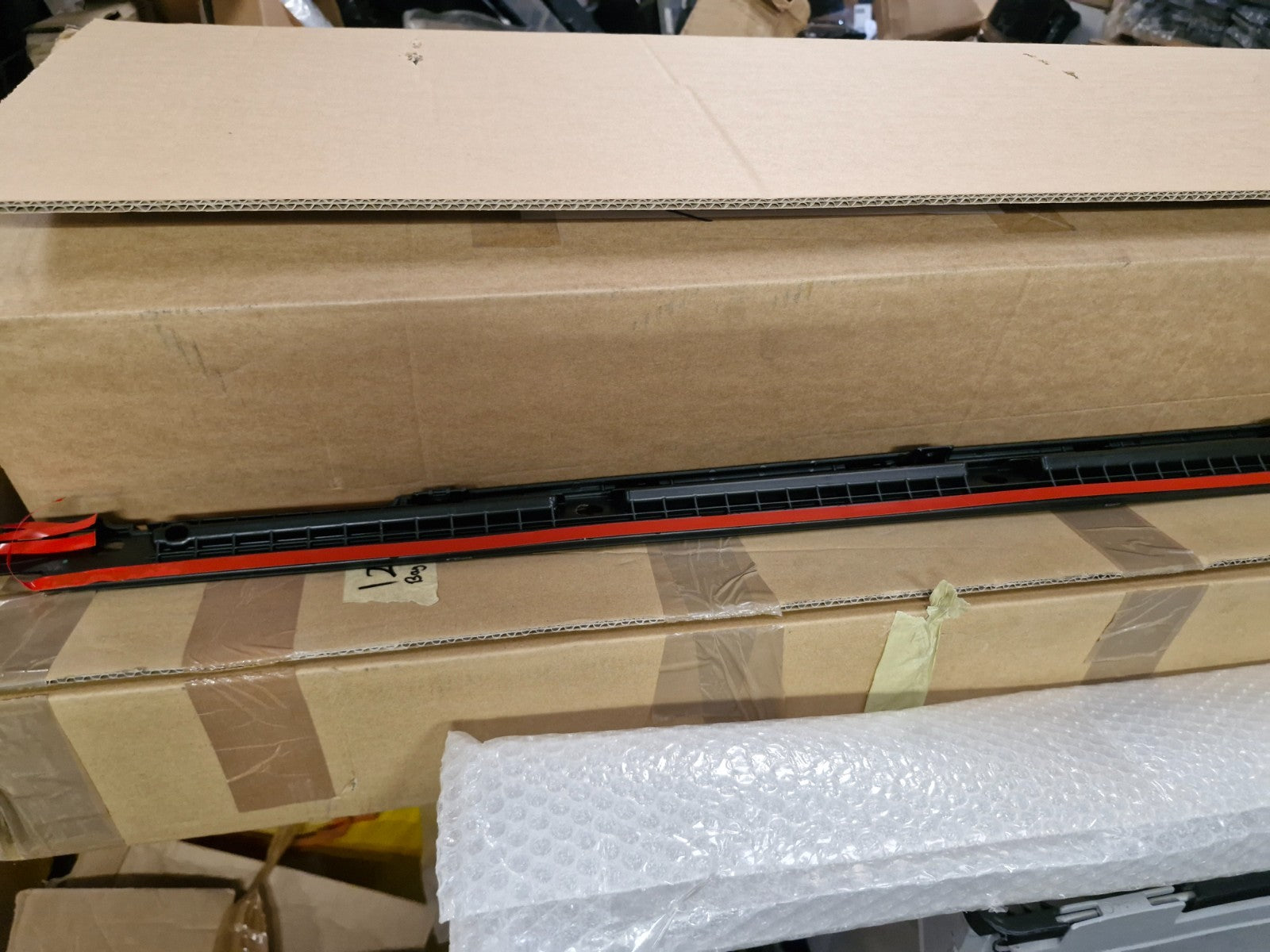 Audi Ai Sportback 8X Right Side Skirt Bracket 2010-2018 8X0854536 Genuine NEW