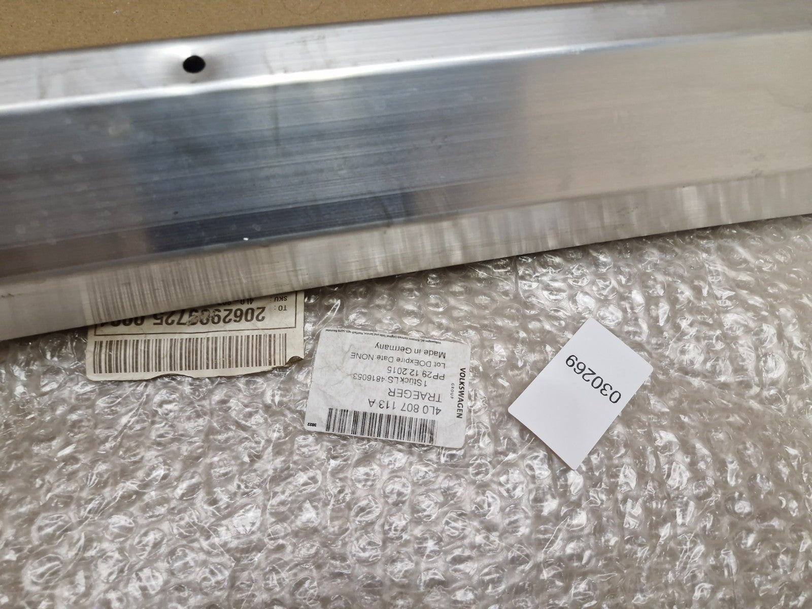 Audi Q7 4L Bumper Carrier Front Bumper Crash Impact Bar 4L0807113A Genuine NEW