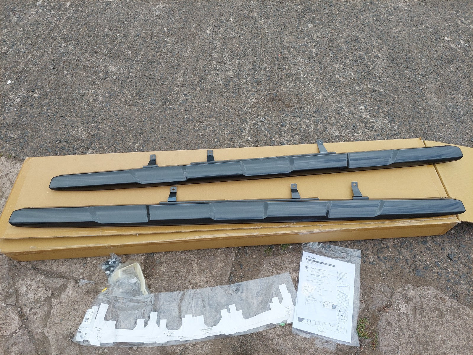 Nissan X-Trail T32 Lower Door Side Styling Plate Set 2017-on KE7606F05A Genuine