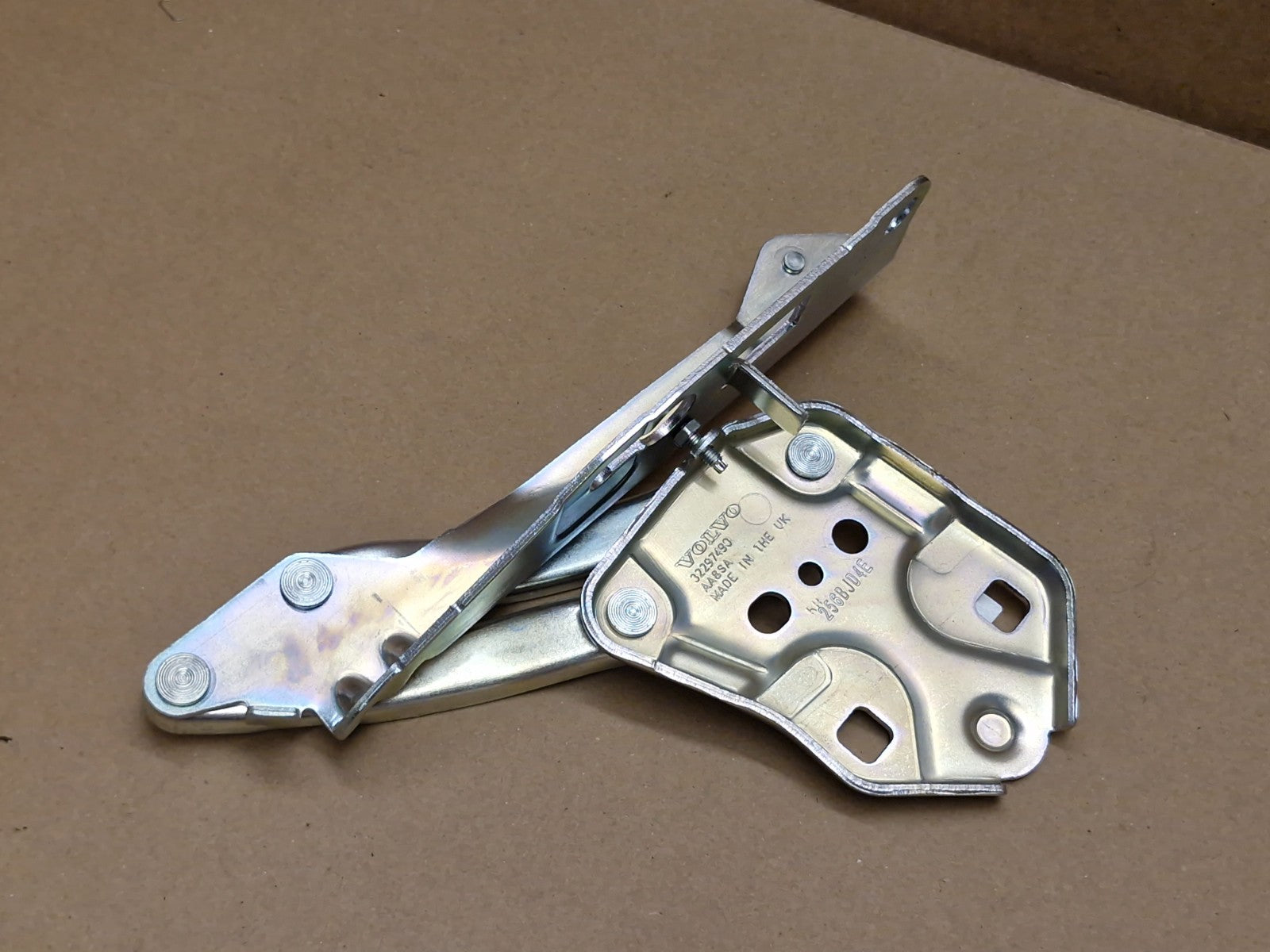 Volvo XC40 Recharge XC40 Front Right Side Bonnet Hinge 19-25 31356753 Genuine