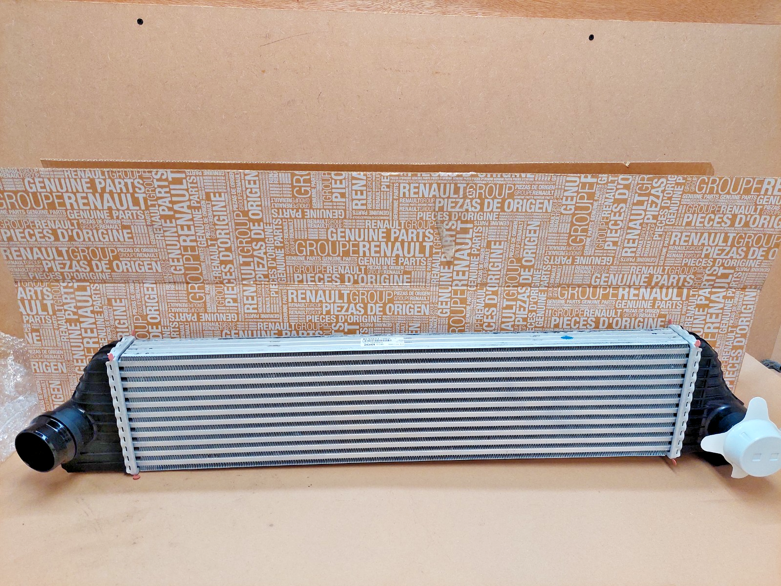 Renault Master MK3 Turbo Intercooler Movano B MK2  2.3 144960015R Genuine NEW