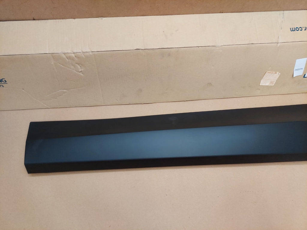 Ssangyong Front Left Door Moulding Trim 7955037002 Genuine NEW