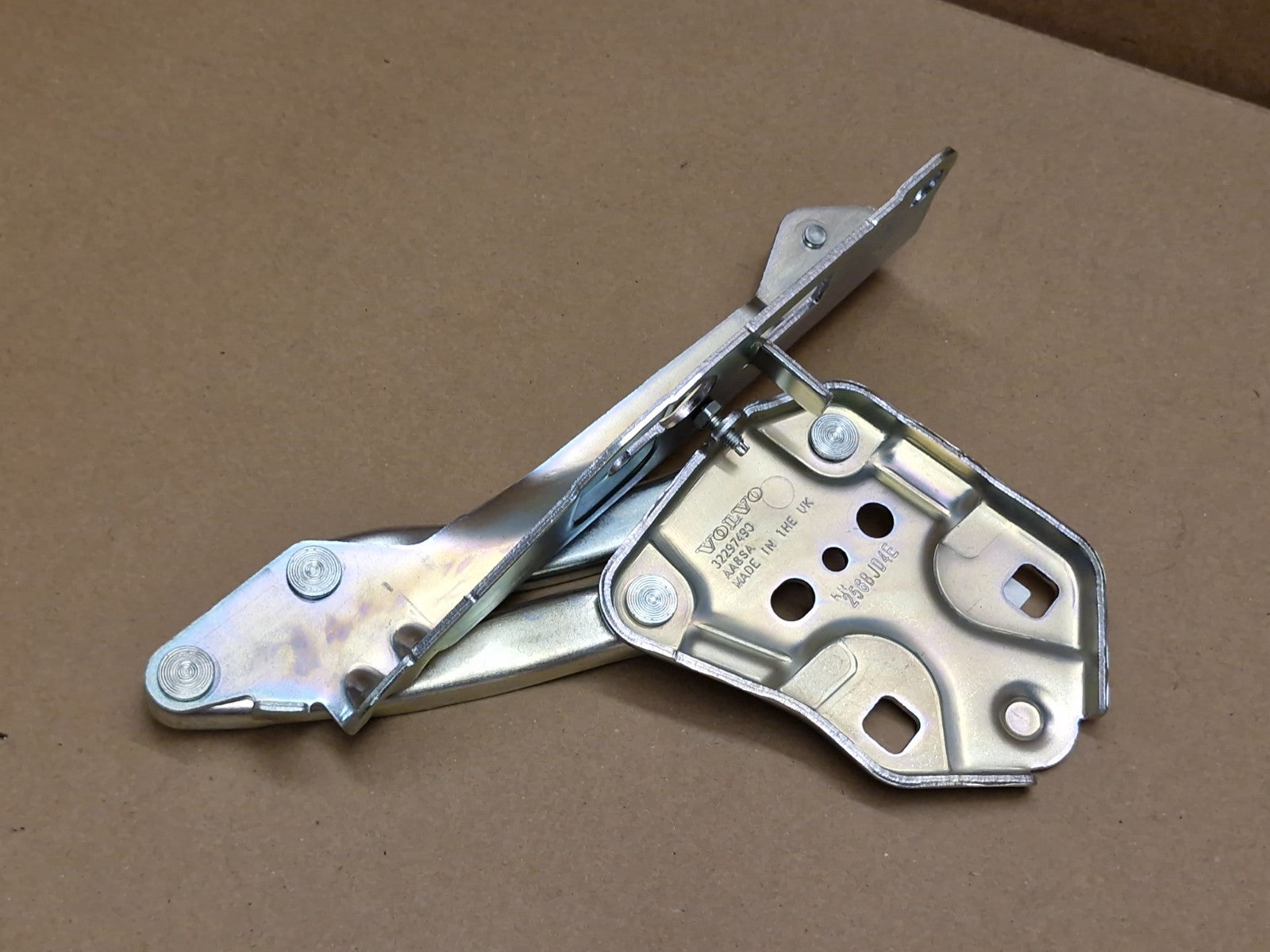 Volvo XC40 Recharge XC40 Front Right Side Bonnet Hinge 19-25 31356753 Genuine