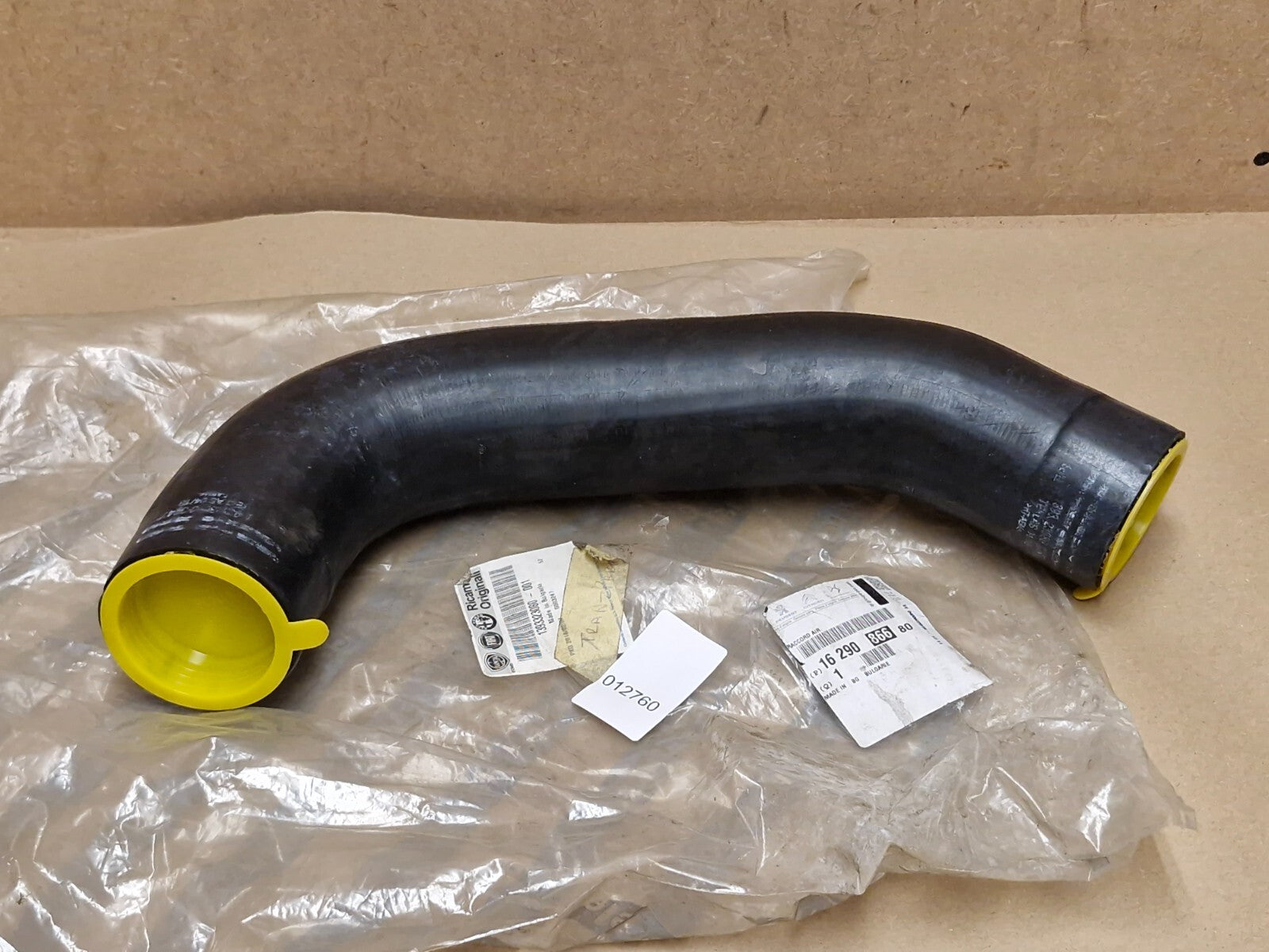 Peugeot Citroen 2.0 Relay EURO6 Intercooler Air Intake Pipe 1393323080 Genuine