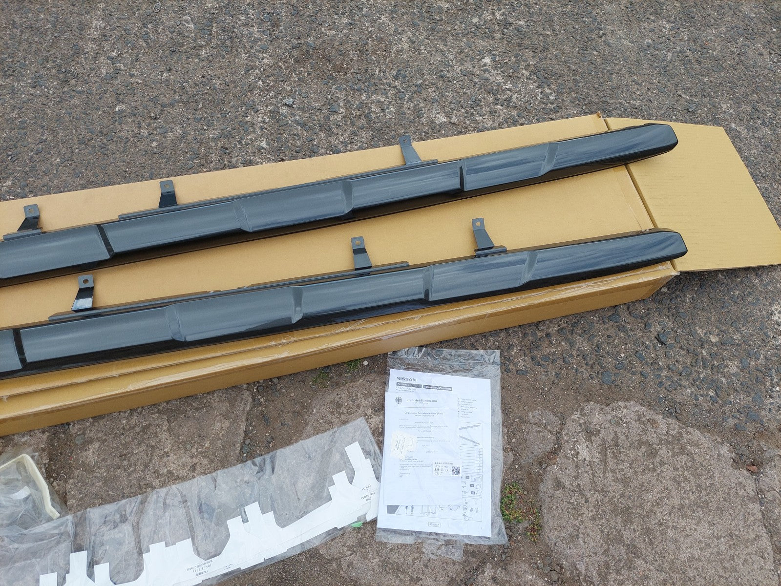 Nissan X-Trail T32 Lower Door Side Styling Plate Set 2017-on KE7606F05A Genuine