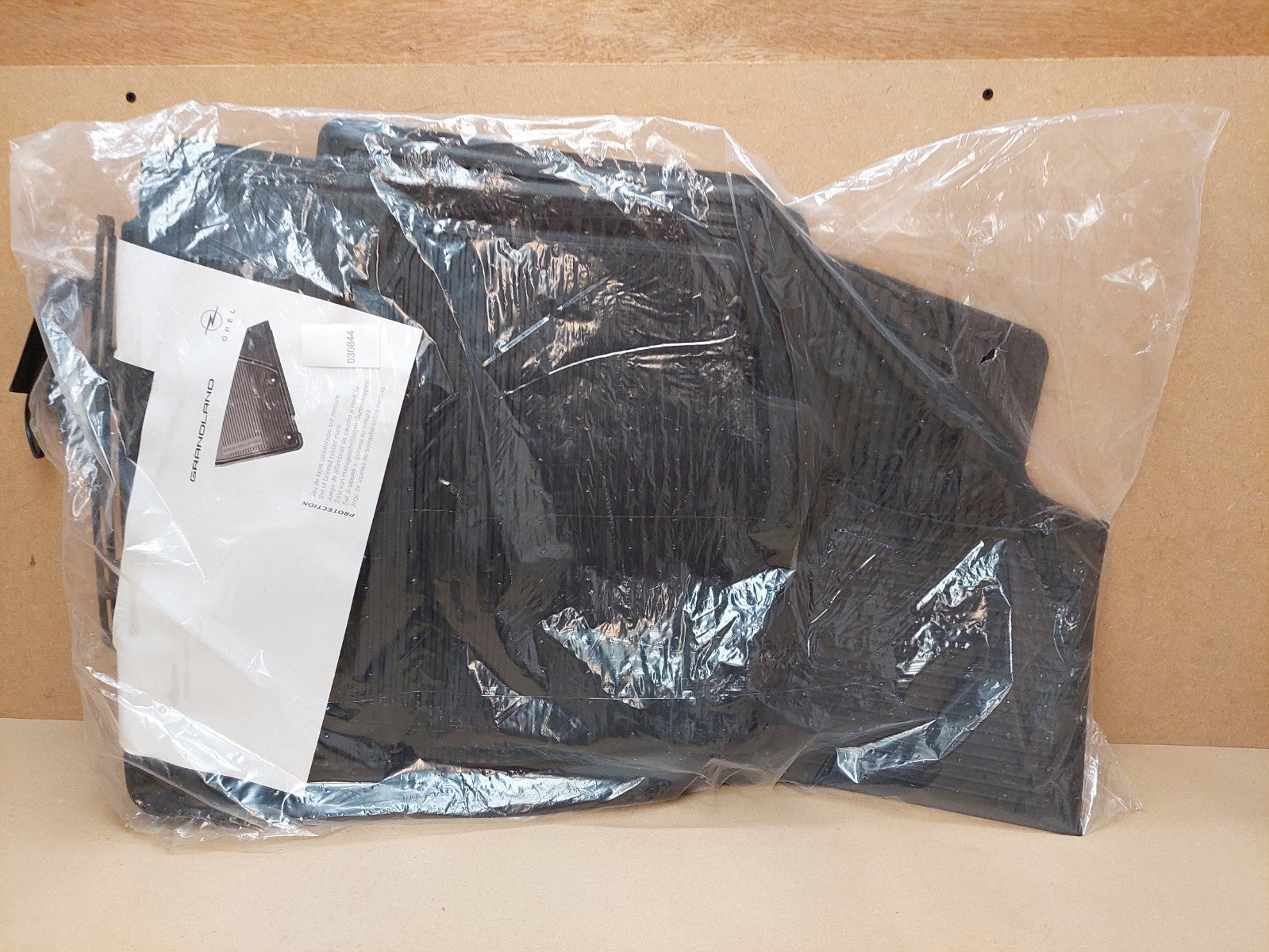 Vauxhall Grandland Floor Carpet Mat Set Electric / Plug In Hybrid  1693491980