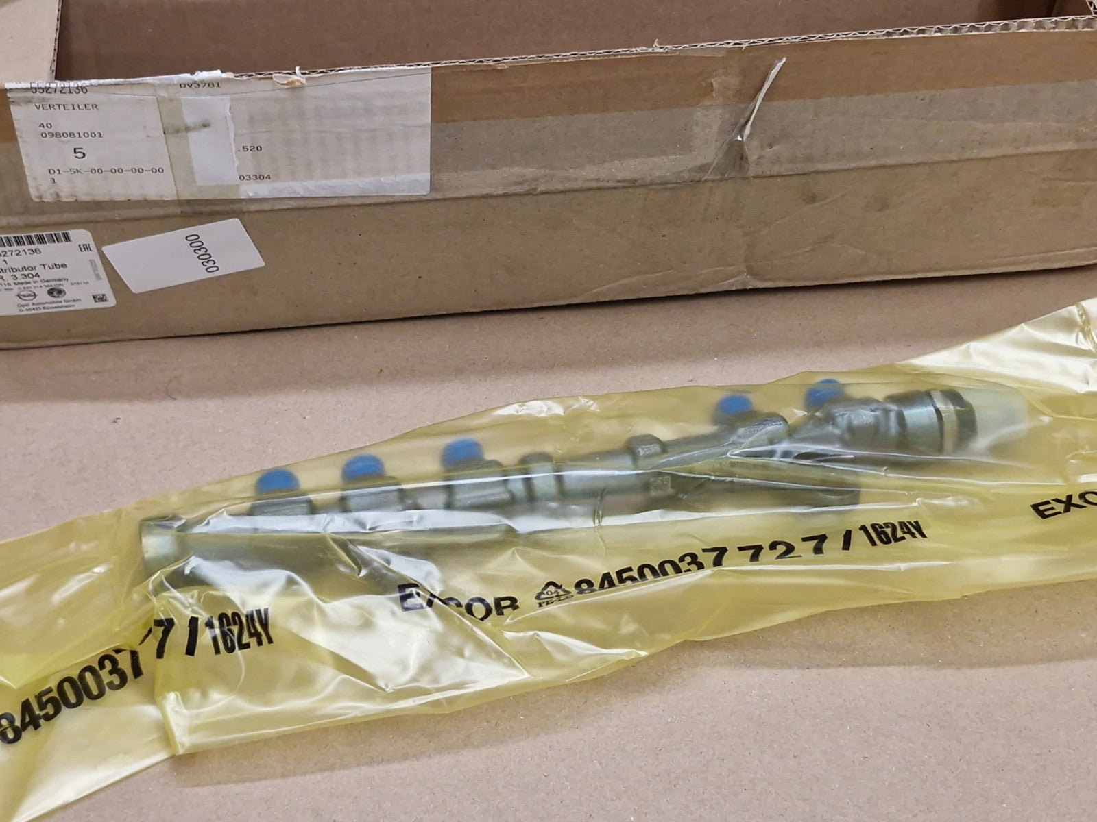 Vauxhall Corsa E Mk4 Fuel Injector Rail 1.3 CDTi 2014-on 55272136 Genuine NEW