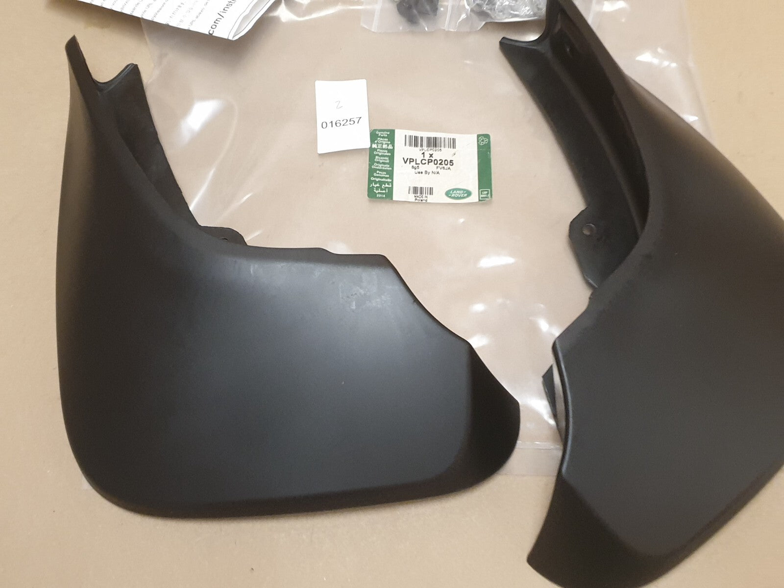 Land Rover Discovery Sport 7 Seater Rear Mud Flap Kit 14-19 VPLCP0205 Genuine