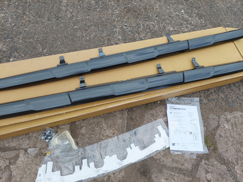 Nissan X-Trail T32 Lower Door Side Styling Plate Set 2017-on KE7606F05A Genuine