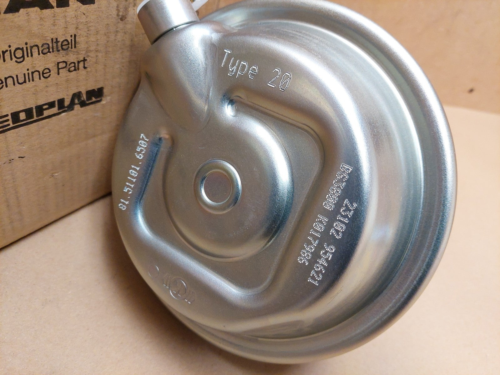 MAN Brake Cylinder  81.51101-6507 81511016507 Genuine NEW