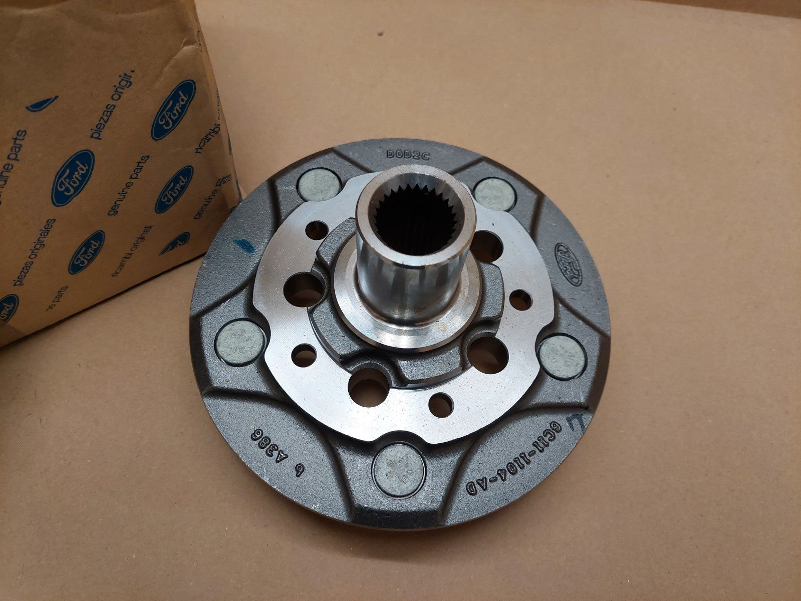 Ford Transit MK7 Front Wheel Hub 1458881 Genuine NEW Transit Tourneo