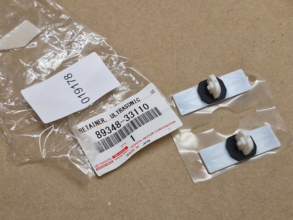 Lexus CT ES GS IS RC  Front Parking Sensor Retainer X4 Set 8934833110 Genuine