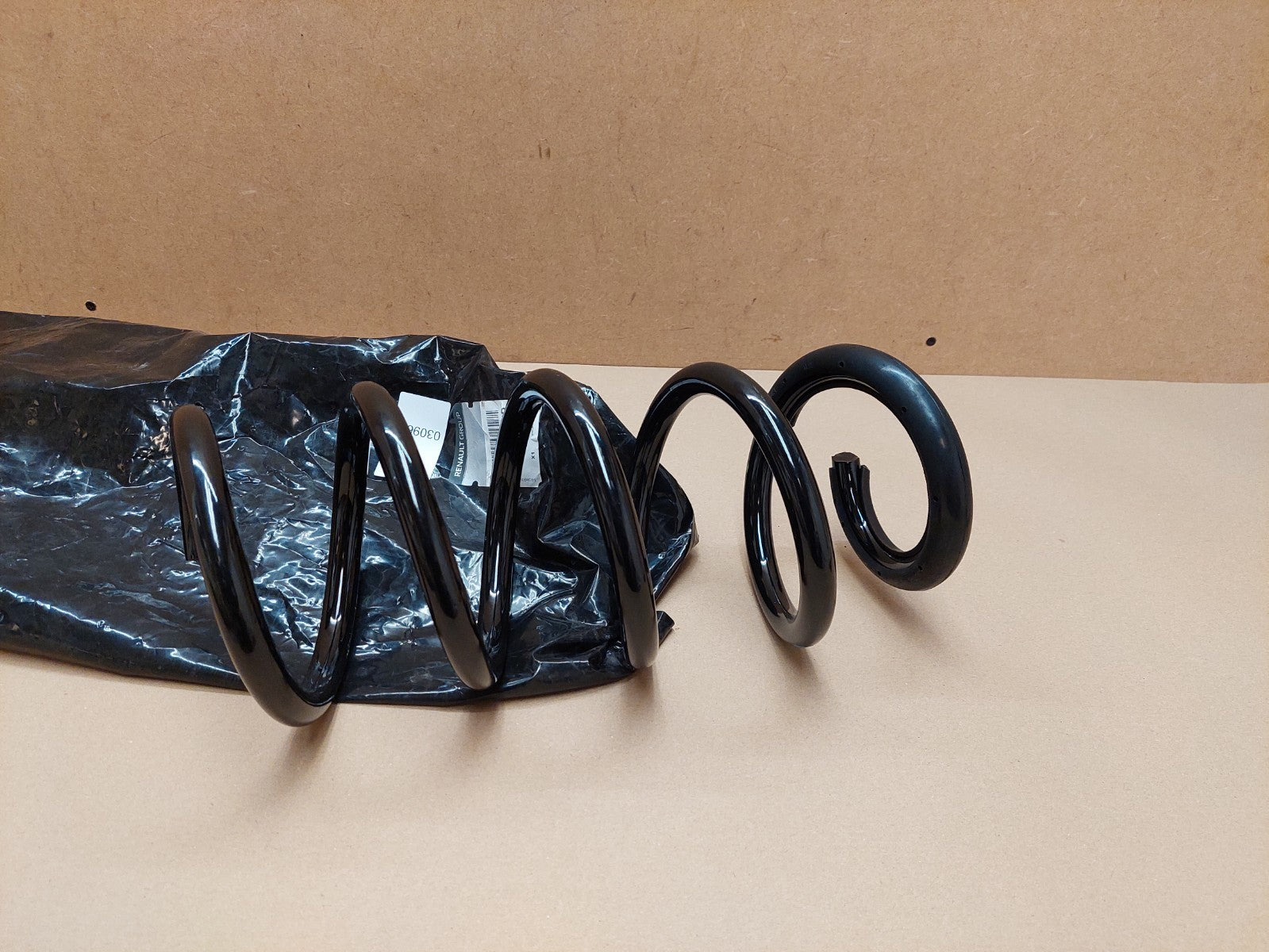 Renault Trafic Mk3 Front Coil Spring 1.6 dCi 2015-on 540101014R Genuine NEW OEM