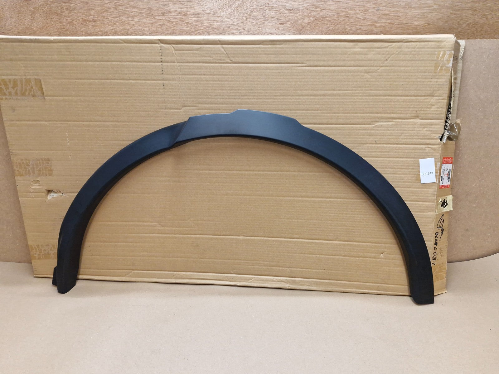 Land Rover Discovery Sport L550 Rear Left Fender Arch Moulding LR078878 Genuine