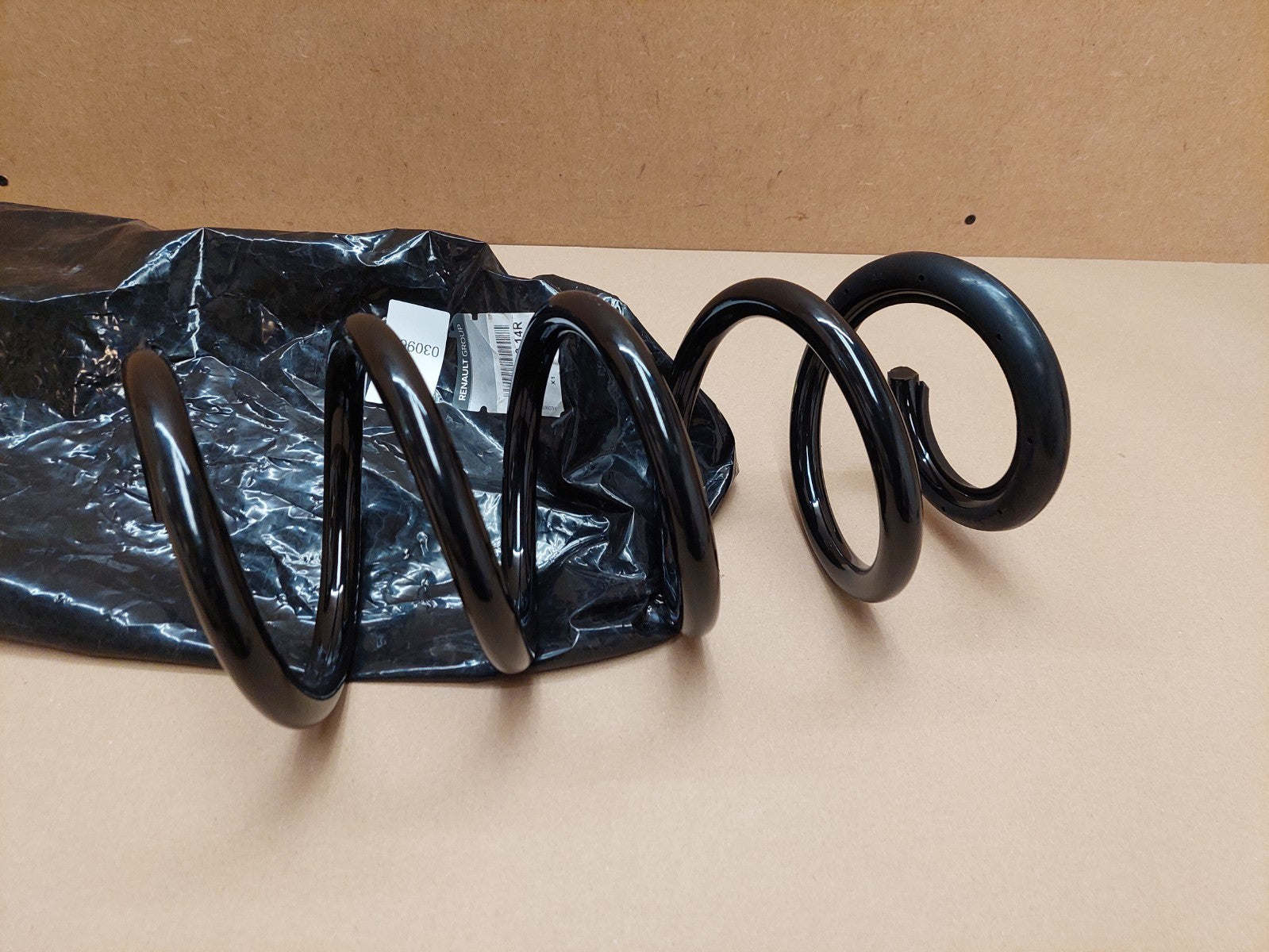 Renault Trafic Mk3 Front Coil Spring 1.6 dCi 2015-on 540101014R Genuine NEW OEM