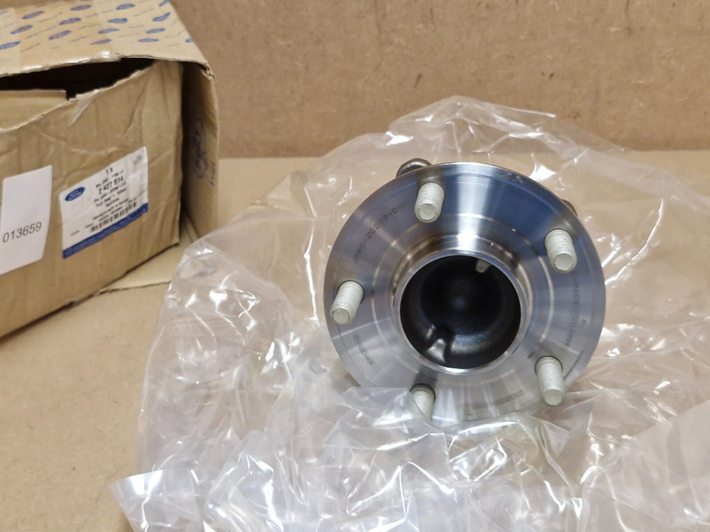 Ford Focus Mk4 Rear Wheel Bearing & Hub Assembly 2018-On 2427514 Genuine NEW